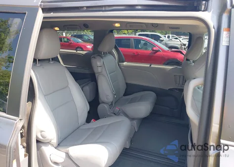 2016 Toyota Sienna Xle 8 Passenger from USA, damaged, VIN 5TDYK3DC1GS738545